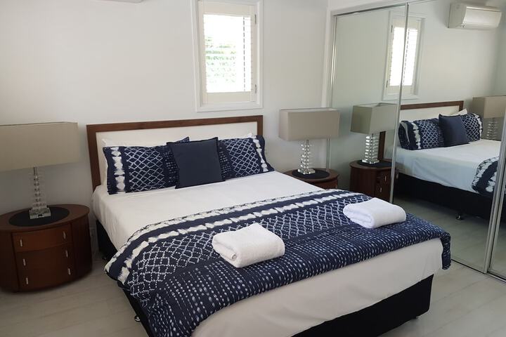 Room 3 of 35