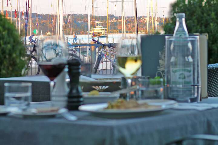 Dining 58 of 70