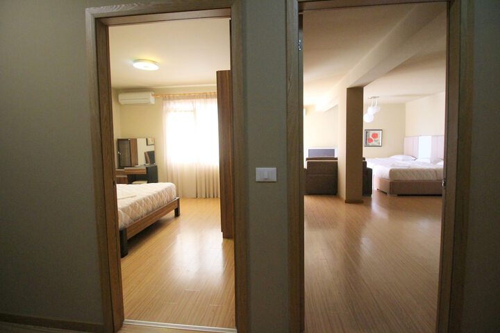 Room 8 of 47