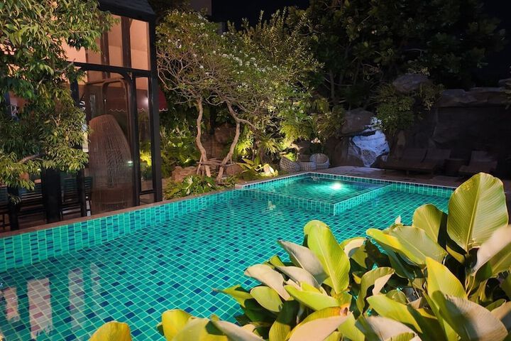 Pool 67 of 101