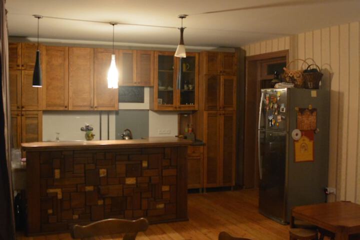 Room 16 of 28