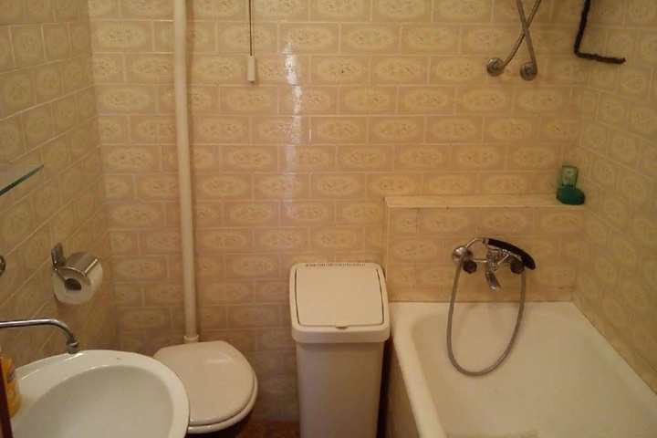 Room 7 of 15