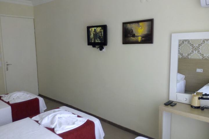 Room 11 of 63