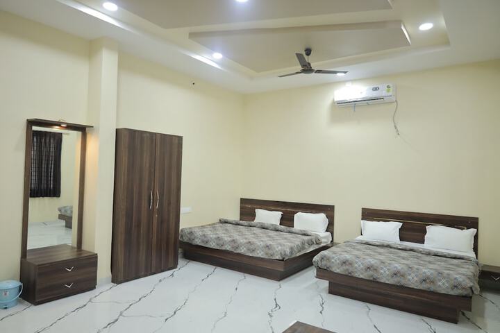 Room 15 of 59