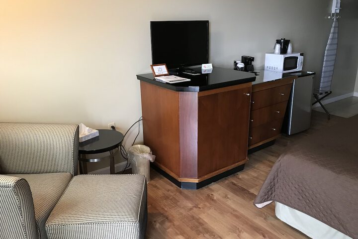 Room 21 of 104