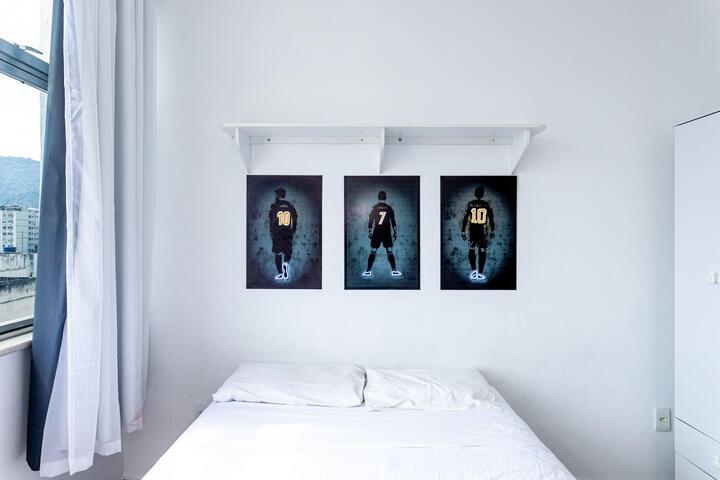 Room 22 of 49