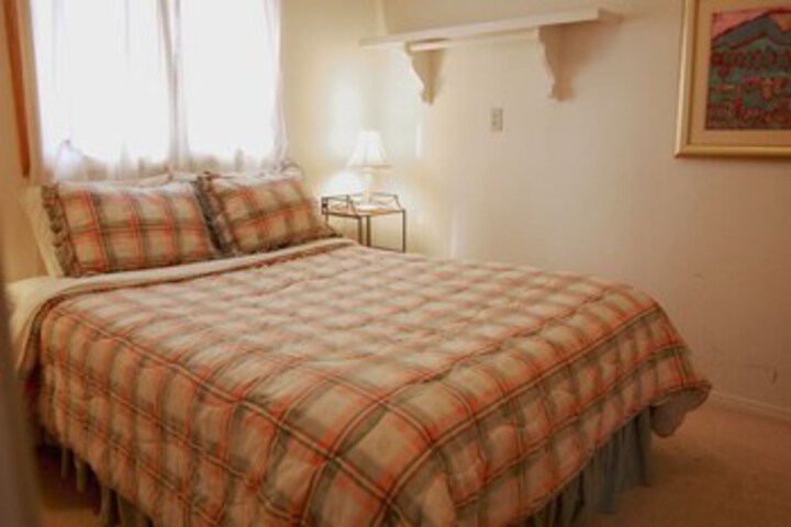 Room 27 of 29