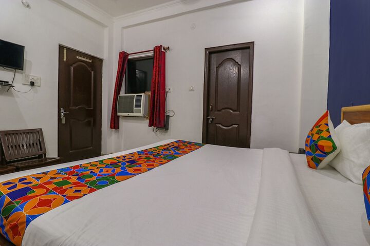 Room 18 of 27