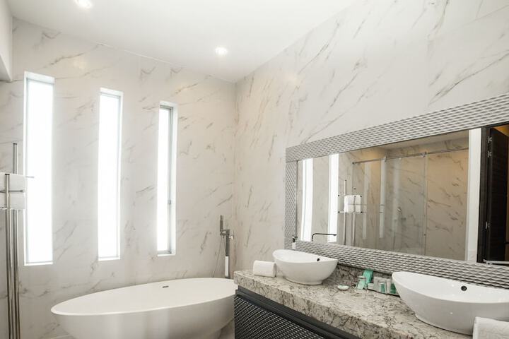 Clean Restrooms