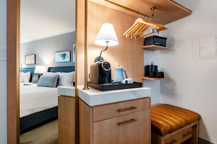 Room amenity