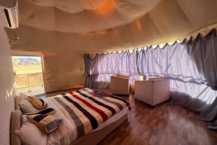 Room 15 of 39