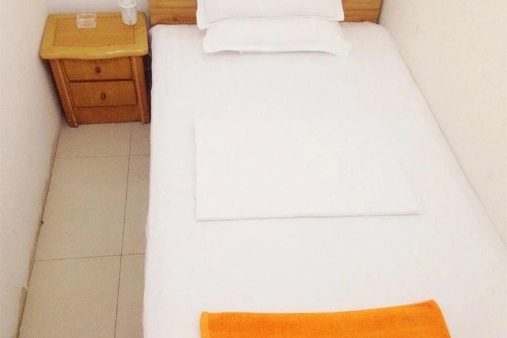 Room 3 of 11