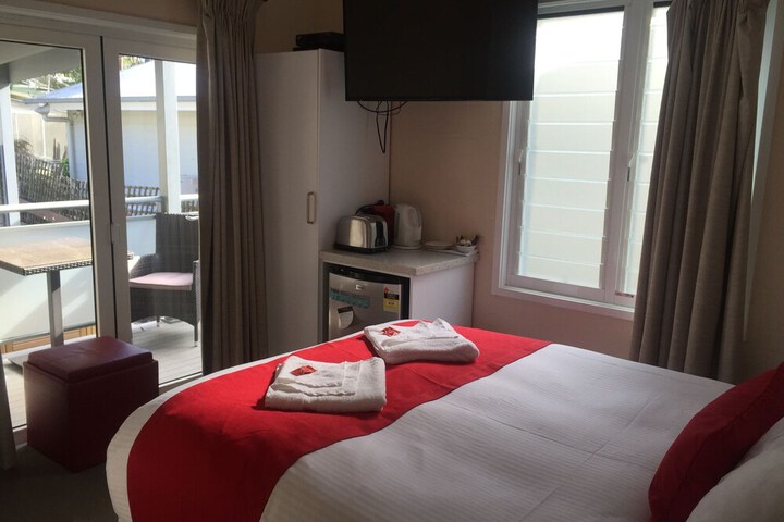 Room 10 of 79