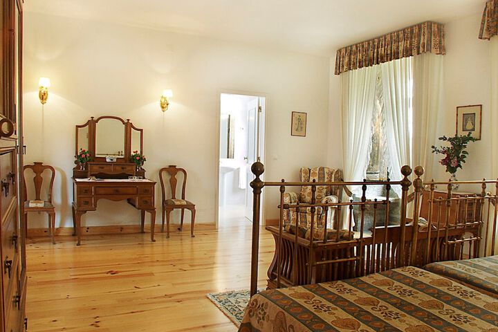Room 5 of 22