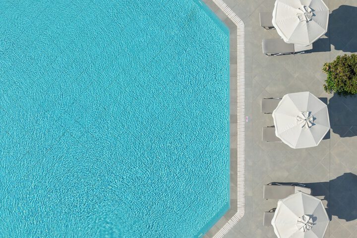 Pool 38 of 60