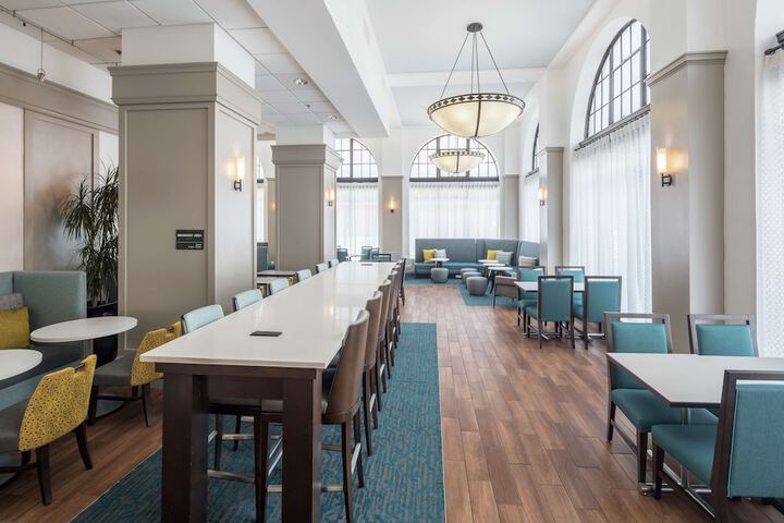 Breakfast area