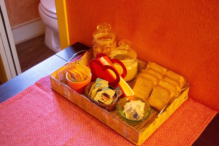 Breakfast/Coffee Service 45 of 56