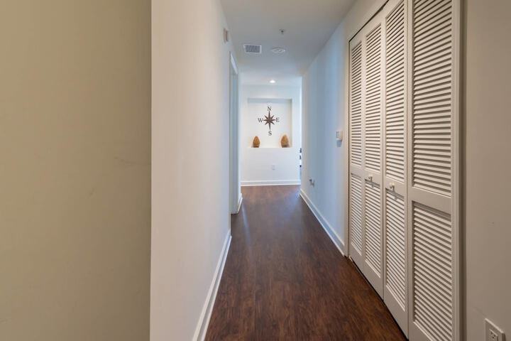Image of 55 W #2206