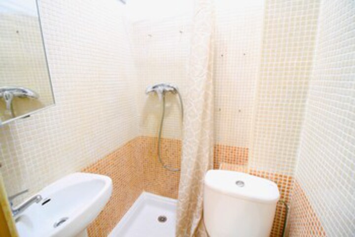 Room 2 of 22
