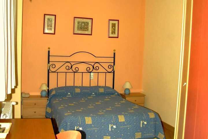 Room 18 of 66