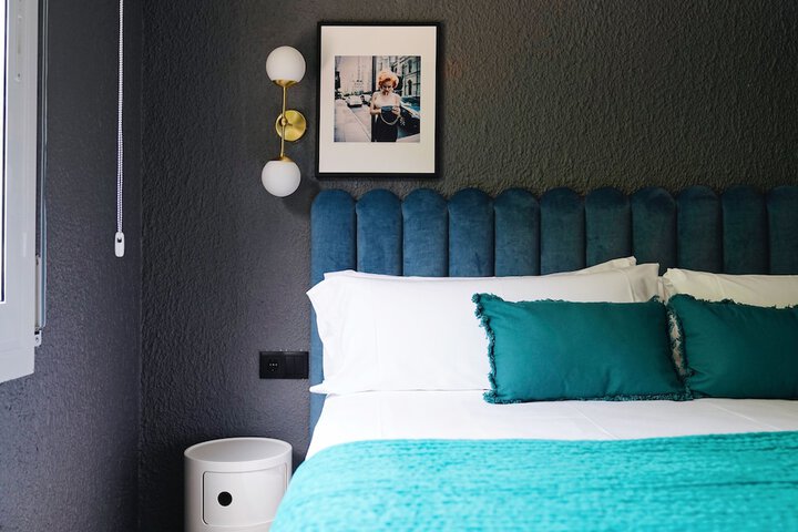 Room 16 of 65