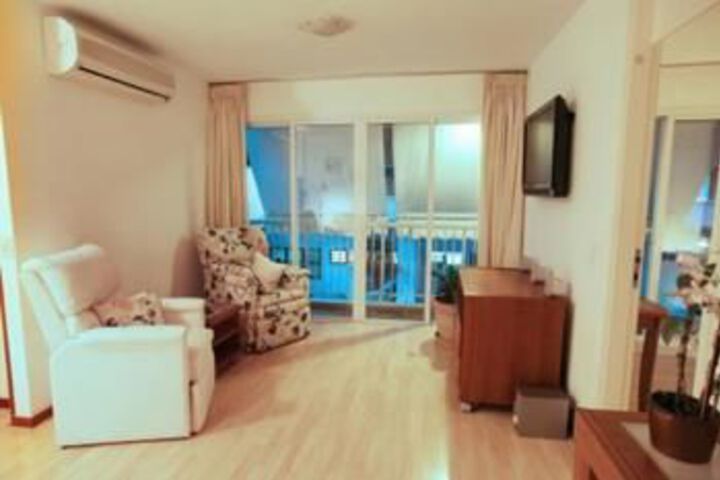 Room 17 of 18