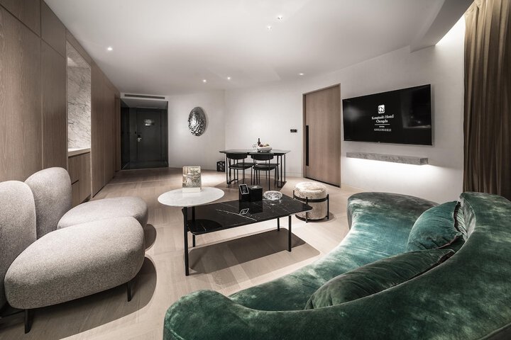 Room 61 of 225