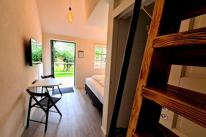 Room 6 of 54