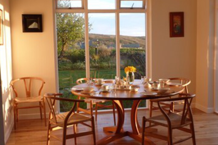 Breakfast/Coffee Service 9 of 45