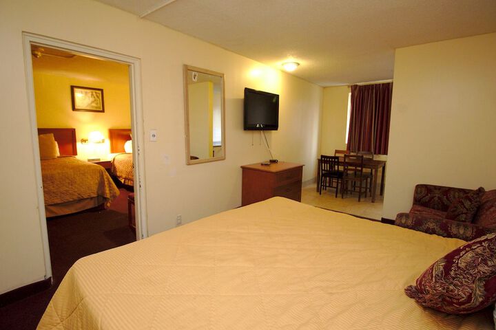 Room 18 of 95