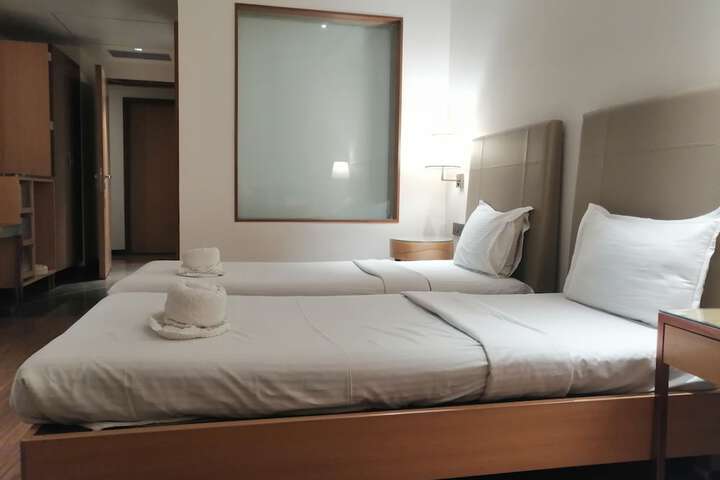 Room 41 of 181