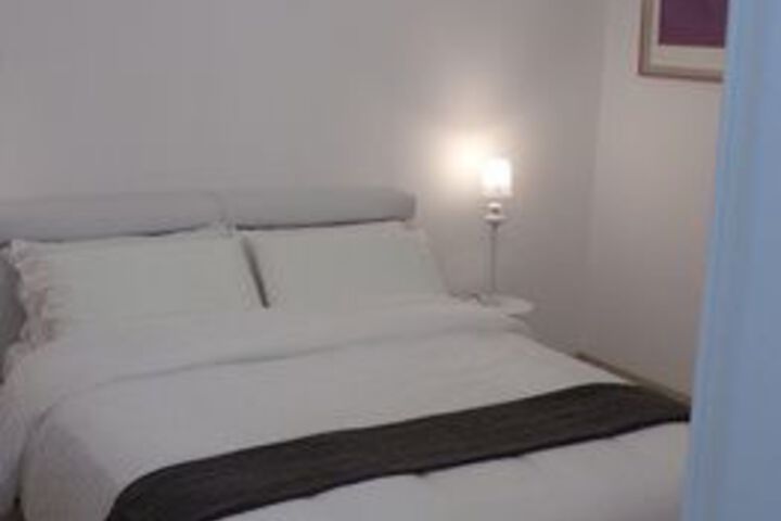 Room 13 of 23