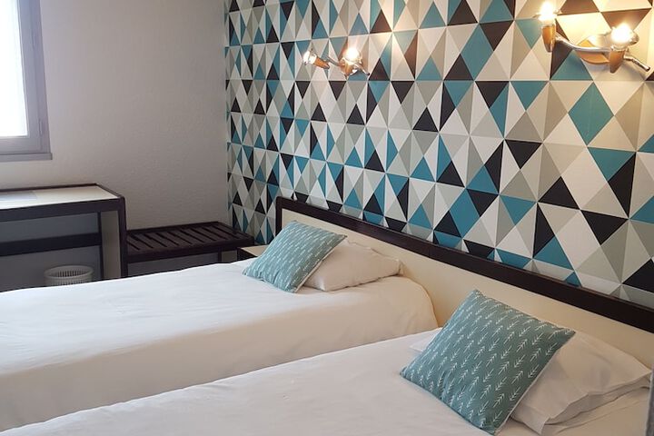 Hotel Nestor in Bourg-les-Valence