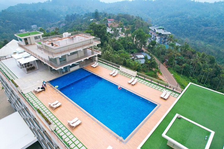 Pool 56 of 82