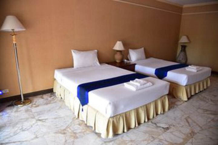 Room 20 of 37
