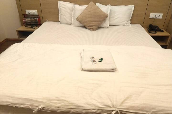 Room 27 of 45