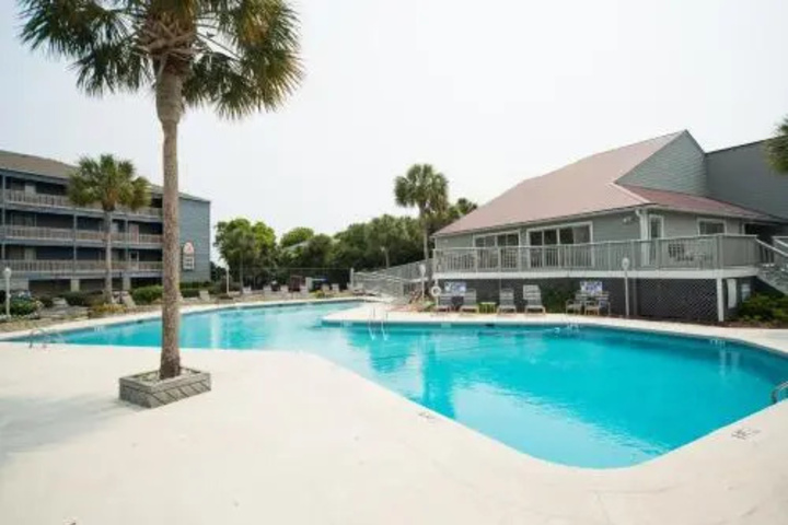 Pool 11 of 22
