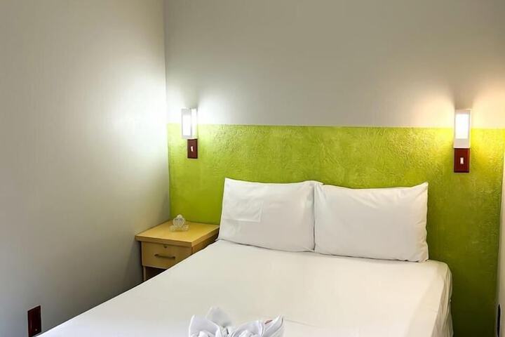 Room 5 of 19