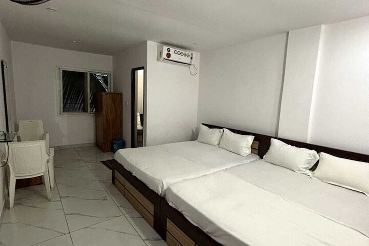 Room 14 of 22