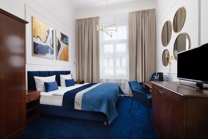 Room 16 of 55