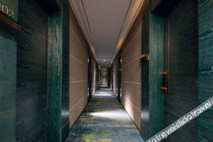 Hotel Interior 6 of 24