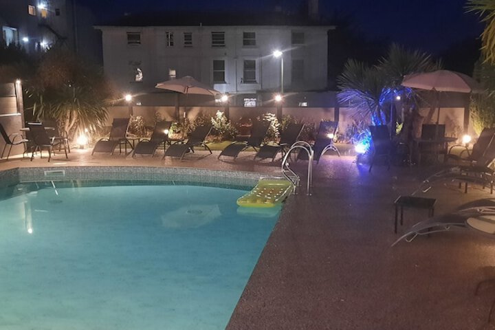 Pool 82 of 118