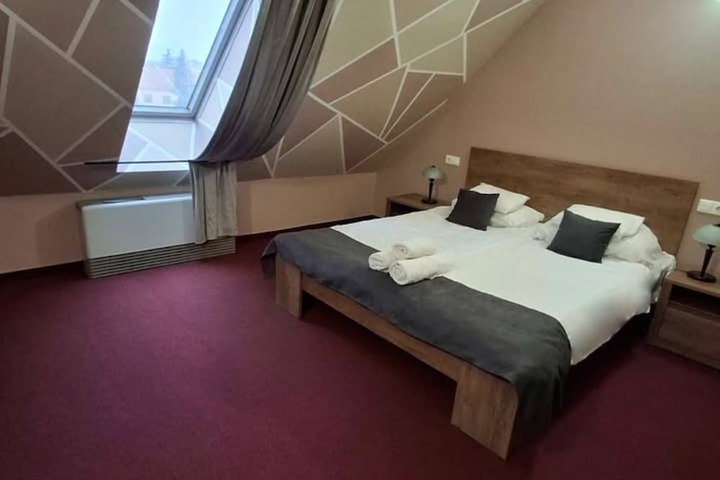 Room 30 of 51