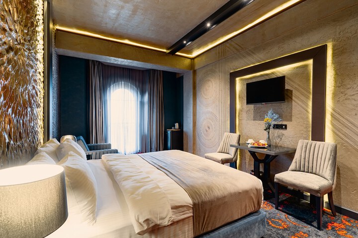 Room 106 of 199