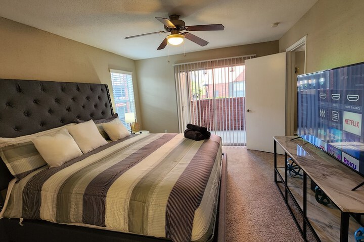 Room 9 of 47