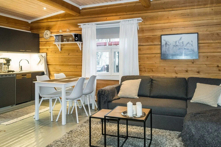 Room 4 of 14