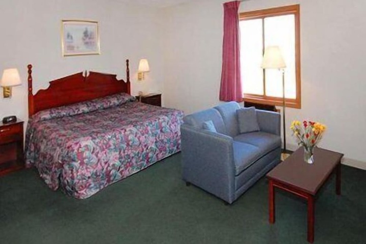 Room 6 of 37