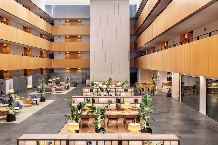 Hotel Lobby