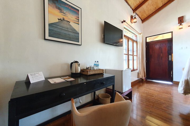 Room 9 of 28