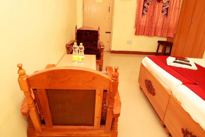 Room 3 of 10